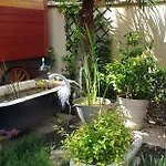 Bed & Breakfast Le 6 Bis 3*