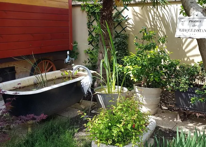 לינה וארוחת בוקר Maison D'Hotes Le 6 Bis 3*